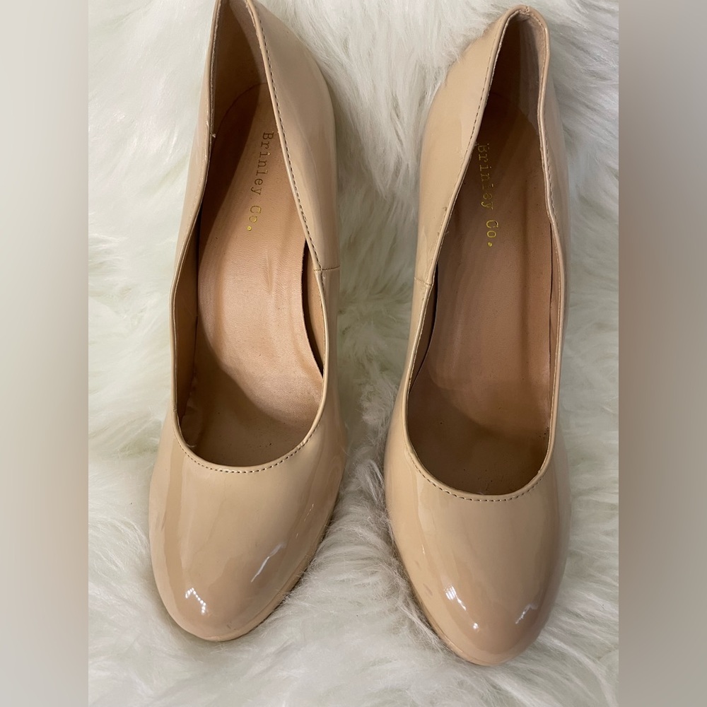 Brinkley C. Nude 4 1/2 inch heels. Size 10